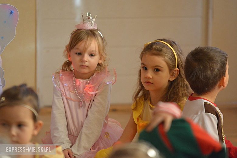 Zabawa karnawałowa w średzkim przedszkolu
