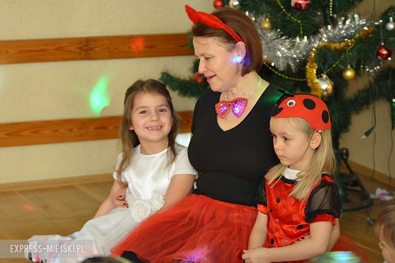 Zabawa karnawałowa w średzkim przedszkolu