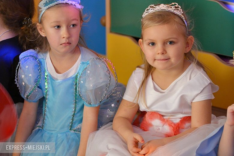 Zabawa karnawałowa w średzkim przedszkolu