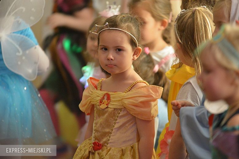 Zabawa karnawałowa w średzkim przedszkolu