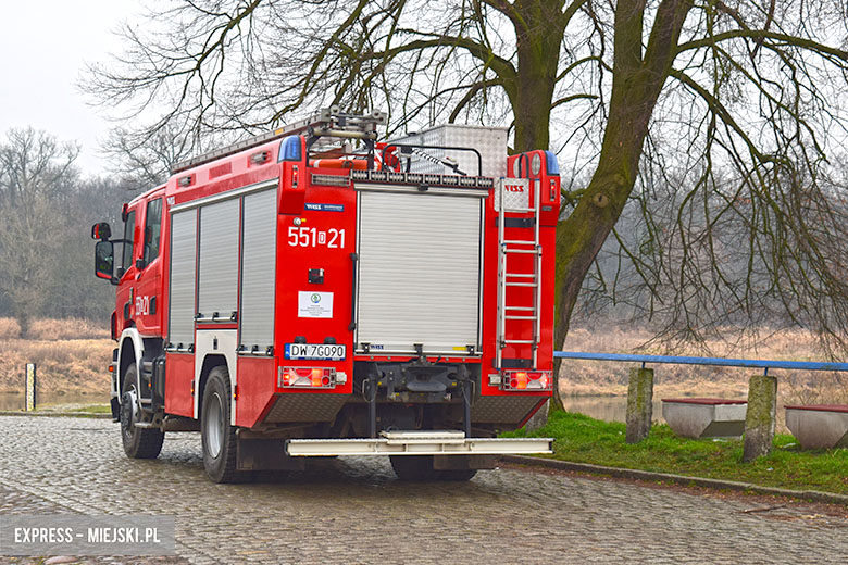 Plama na Odrze w Malczycach