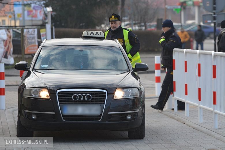 Podwójny przystanek przy dworcu autobusowym
