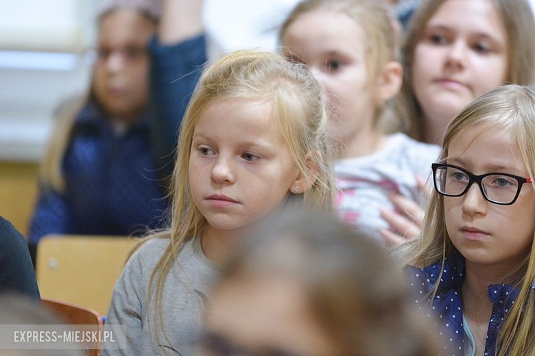 Wizyta wolontariuszy na świetlicy wiejskiej w Rakoszycach