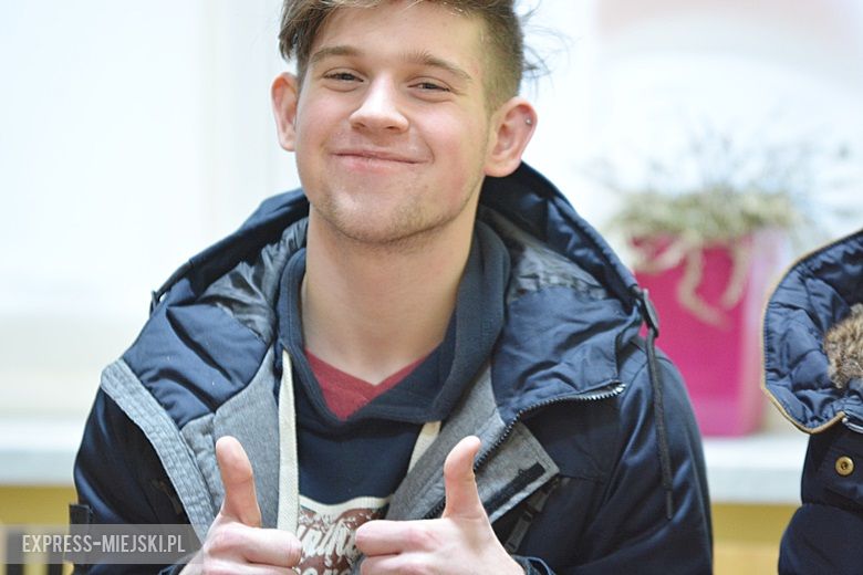 Wizyta wolontariuszy na świetlicy wiejskiej w Rakoszycach