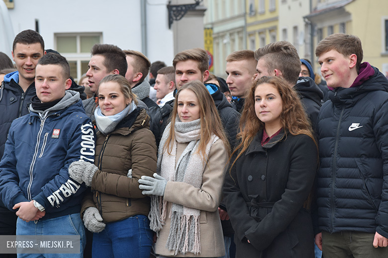 Maturzyści zatańczyli dla Rolanda