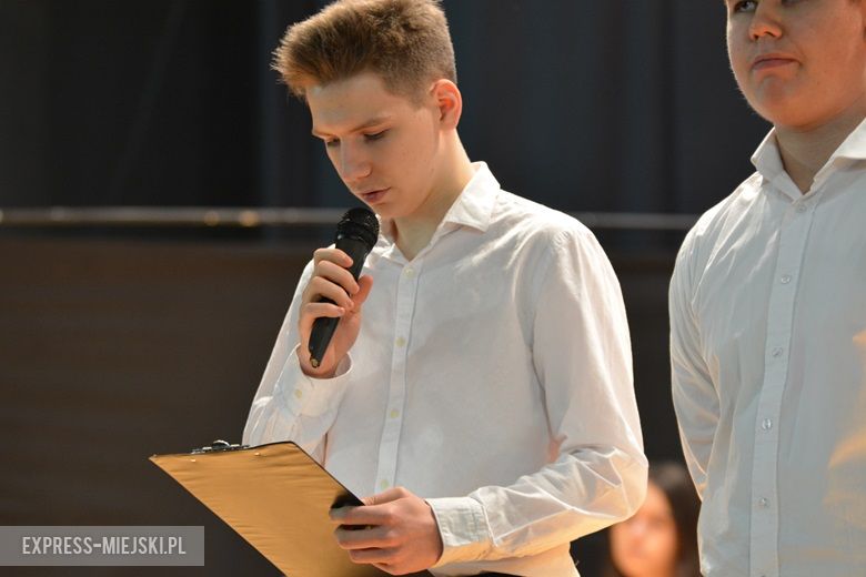 Uroczystości w Domu Kultury w Środzie Śląskiej