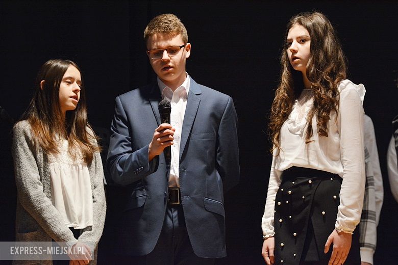 Uroczystości w Domu Kultury w Środzie Śląskiej