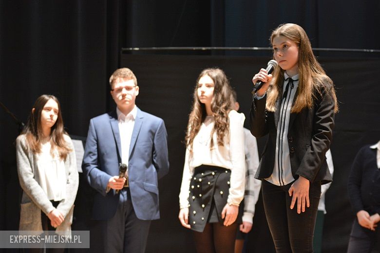 Uroczystości w Domu Kultury w Środzie Śląskiej