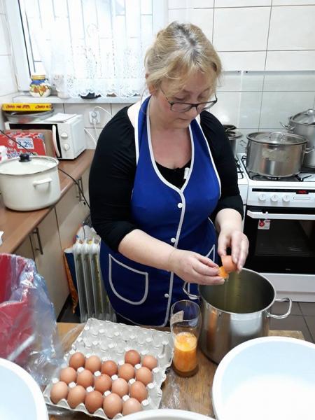 Wspólne pieczenie pączków Juszczynie