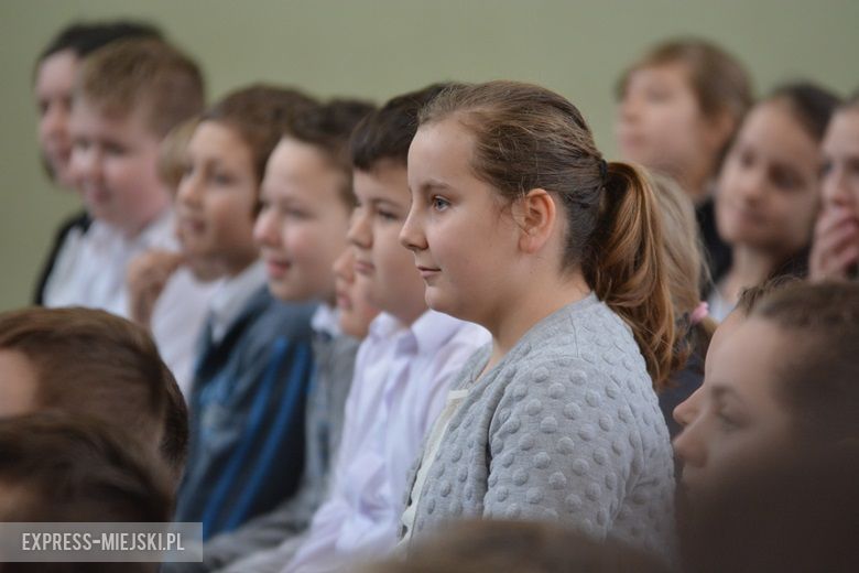 Akademia przygotowana przez uczniów z okazji dnia patrona
