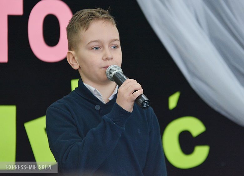 Akademia przygotowana przez uczniów z okazji dnia patrona