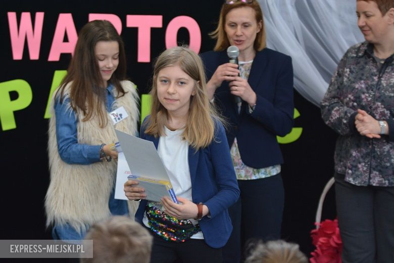 Akademia przygotowana przez uczniów z okazji dnia patrona