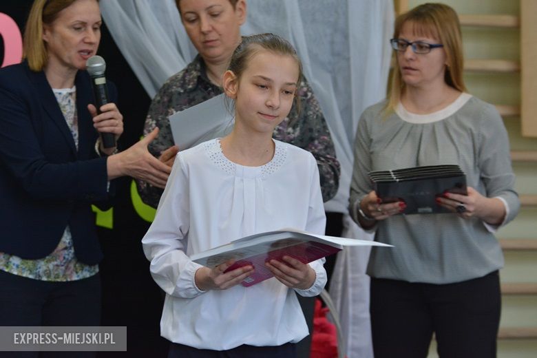 Akademia przygotowana przez uczniów z okazji dnia patrona