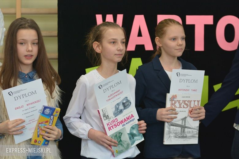 Akademia przygotowana przez uczniów z okazji dnia patrona