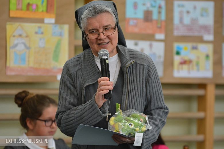 Akademia przygotowana przez uczniów z okazji dnia patrona