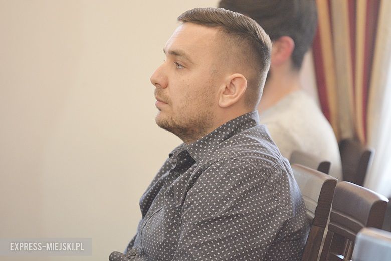 O smogu na sesji Rady Miejskiej w Środzie Śląskiej