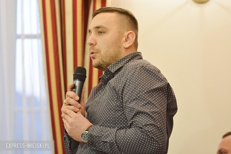 O smogu na sesji Rady Miejskiej w Środzie Śląskiej