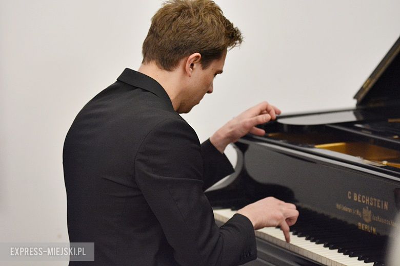 Gala podsumowująca plebiscyt w Zamku na Wodzie w Wojnowicach