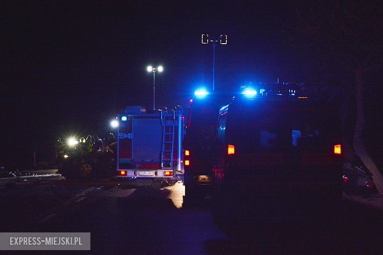 Na DK 94 zginęły trzy osoby w wypadku samochodowym