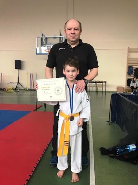 Średzcy karatecy zdobyli ponad 20 medali na weekendowym turnieju