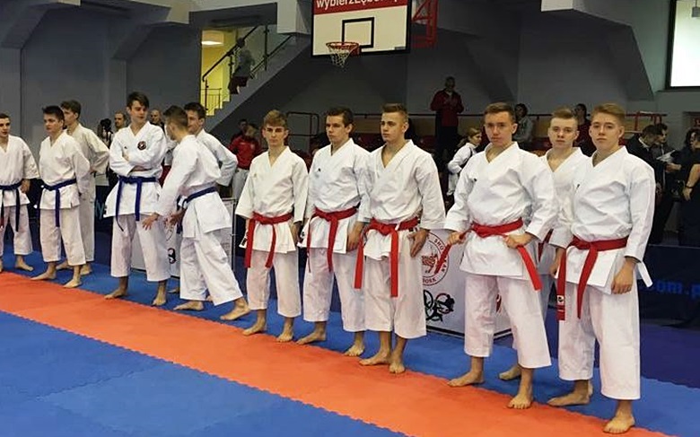 Średzcy karatecy zdobyli ponad 20 medali na weekendowym turnieju