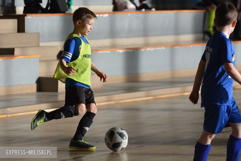 Turniej piłkarski dla młodych sportowców