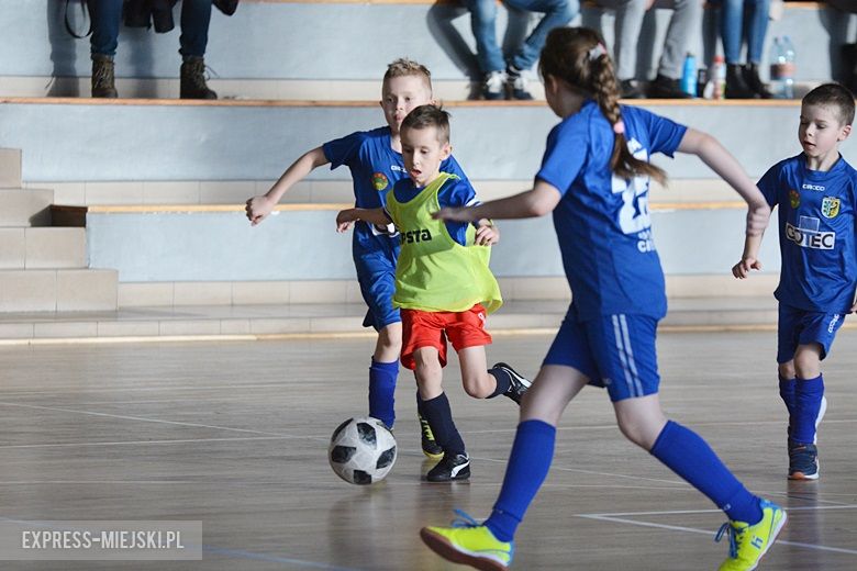 Turniej piłkarski dla młodych sportowców