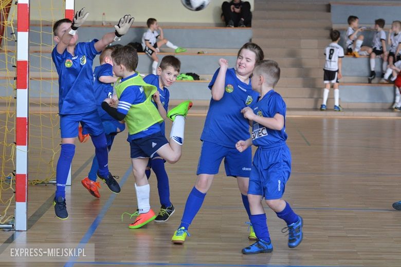 Turniej piłkarski dla młodych sportowców