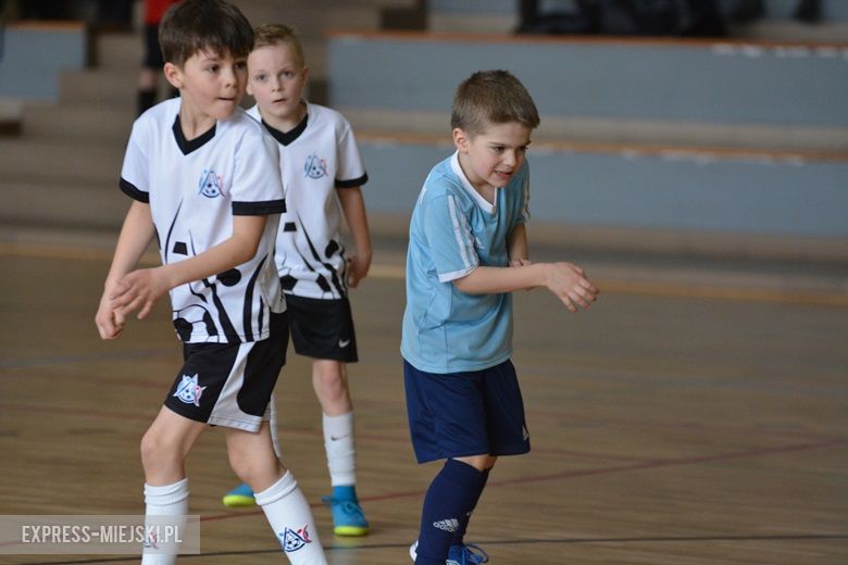 Turniej piłkarski dla młodych sportowców
