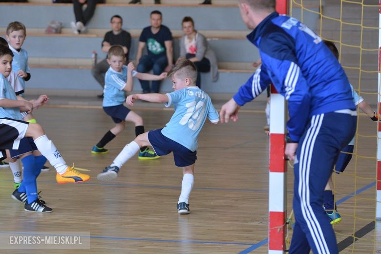 Turniej piłkarski dla młodych sportowców