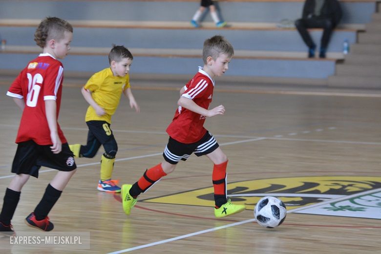 Turniej piłkarski dla młodych sportowców