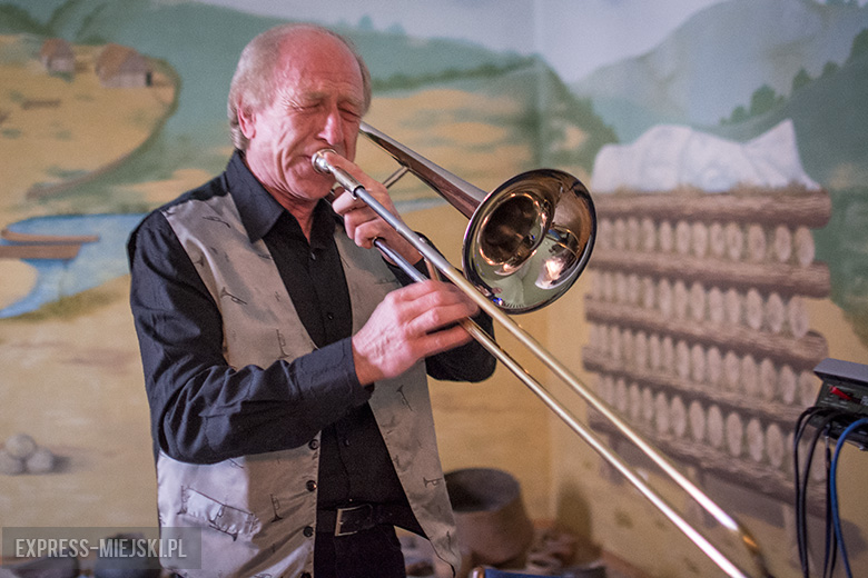 Uroczyste nadanie tytułu Zasłużony dla Powiatu Średzkiego