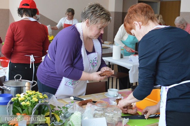 Uczestnicy konkursu musieli ugotować żurek