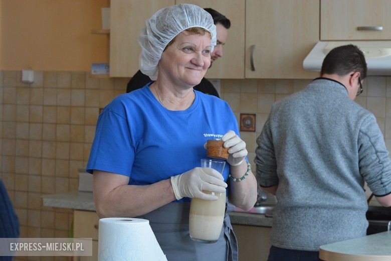 Uczestnicy konkursu musieli ugotować żurek