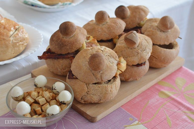 Uczestnicy konkursu musieli ugotować żurek