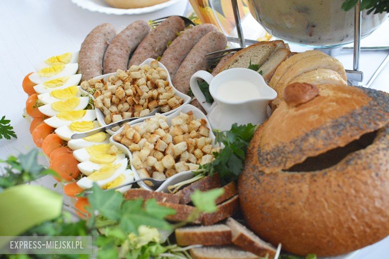 Uczestnicy konkursu musieli ugotować żurek