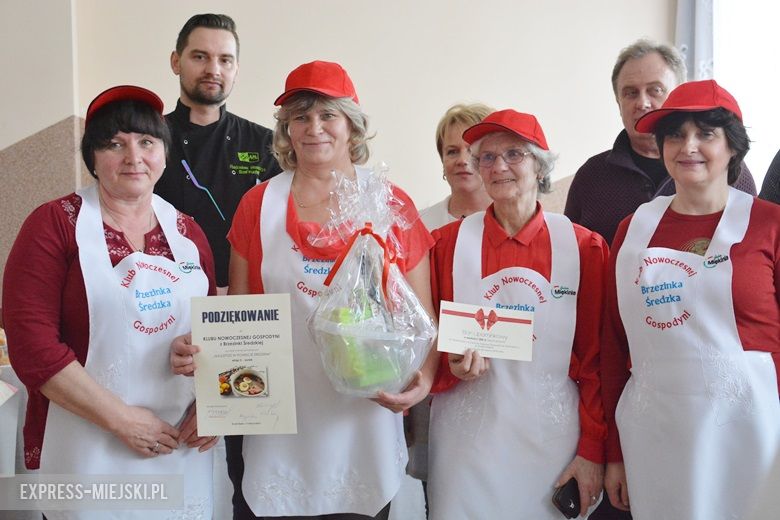 Uczestnicy konkursu musieli ugotować żurek