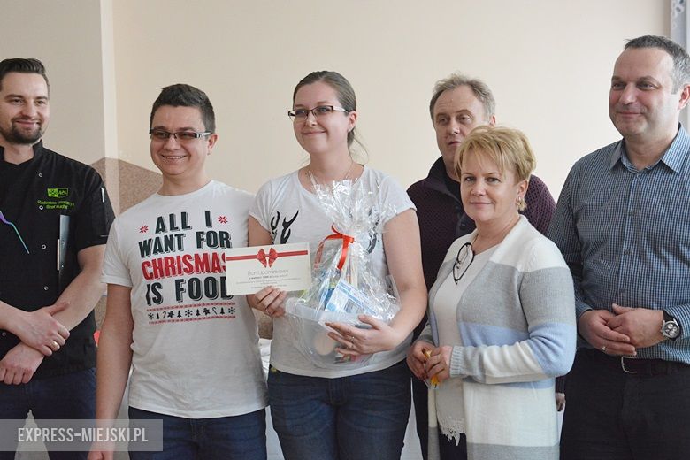 Uczestnicy konkursu musieli ugotować żurek