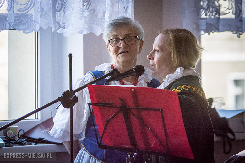 Kolorowo i świątecznie w ośrodku kultury w Kostomłotach
