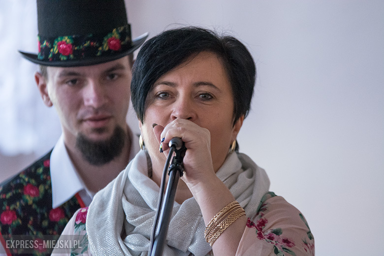 Kolorowo i świątecznie w ośrodku kultury w Kostomłotach