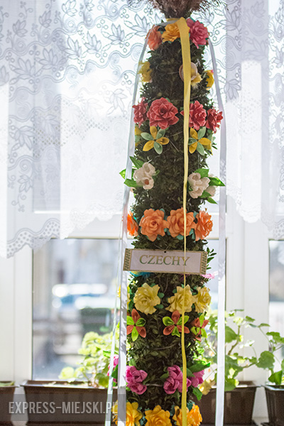 Kolorowo i świątecznie w ośrodku kultury w Kostomłotach