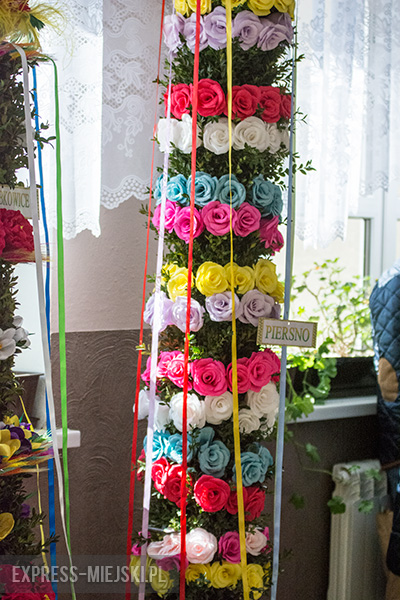 Kolorowo i świątecznie w ośrodku kultury w Kostomłotach