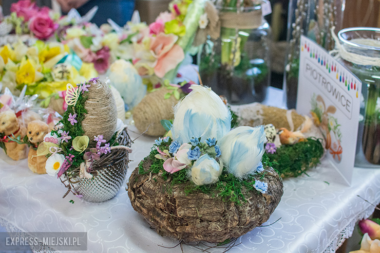 Kolorowo i świątecznie w ośrodku kultury w Kostomłotach
