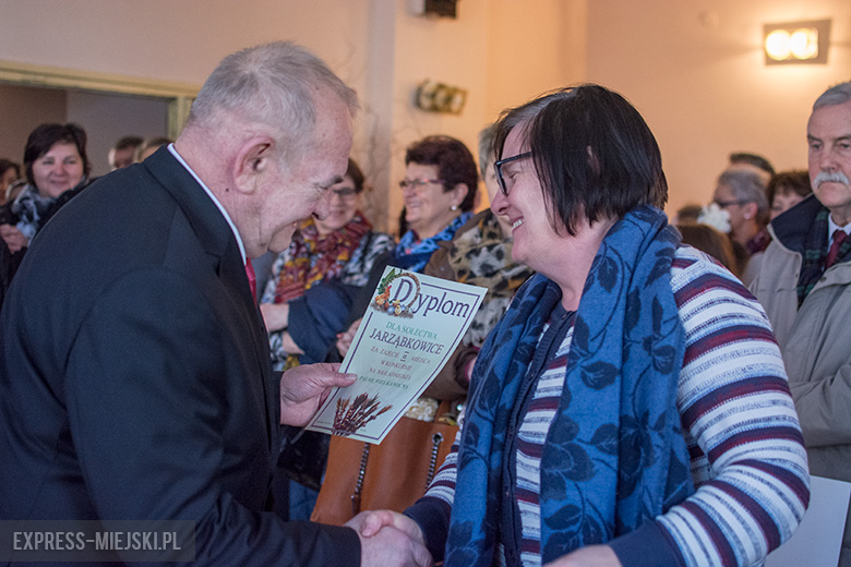 Kolorowo i świątecznie w ośrodku kultury w Kostomłotach