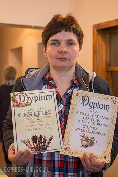 Kolorowo i świątecznie w ośrodku kultury w Kostomłotach