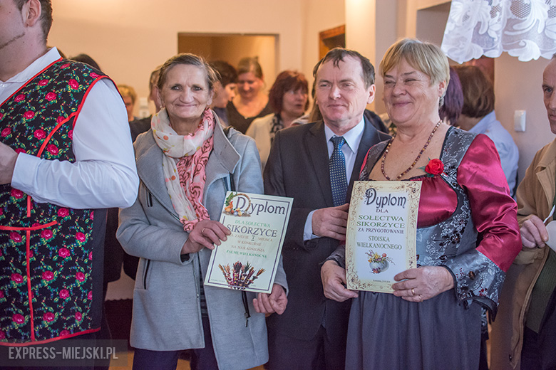 Kolorowo i świątecznie w ośrodku kultury w Kostomłotach