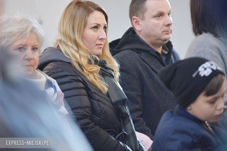 Poświęcenie pokarmów w kościele w Środzie Ślaskiej