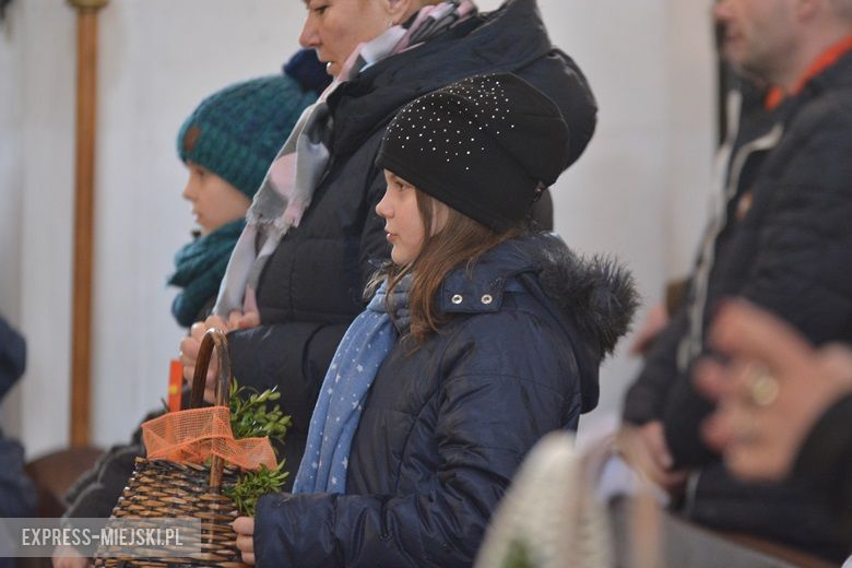 Poświęcenie pokarmów w kościele w Środzie Ślaskiej