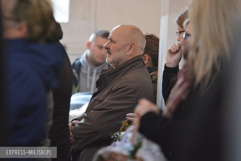 Poświęcenie pokarmów w kościele w Środzie Ślaskiej