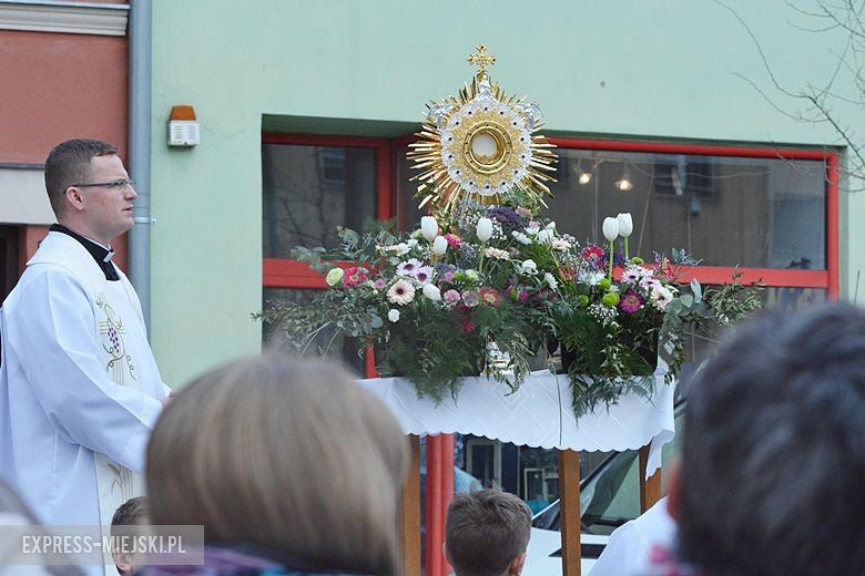 Modlitwa na rynku w Środzie Śląskiej